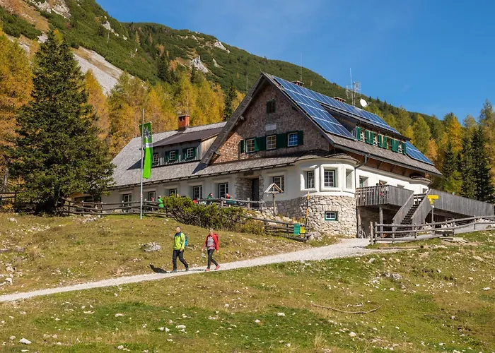 Einbaumhaus Chalet *